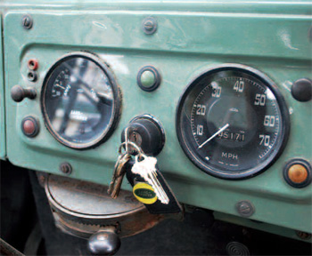 The Rovers North News - Behind the Steering Wheel - For Land Rover Enthusiasts
